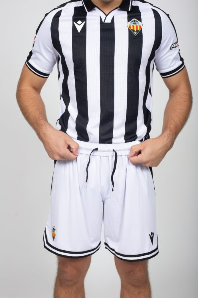 Kinder CD Castellón 2024/25 Heim Shorts
