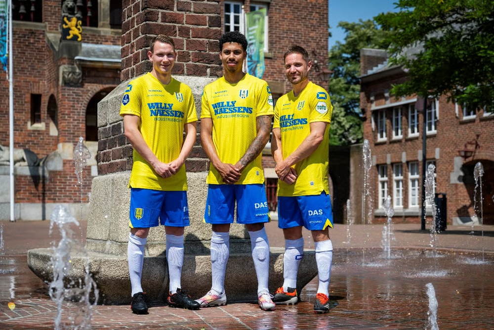 Kinder RKC Waalwijk 2024/25 Heim Kit