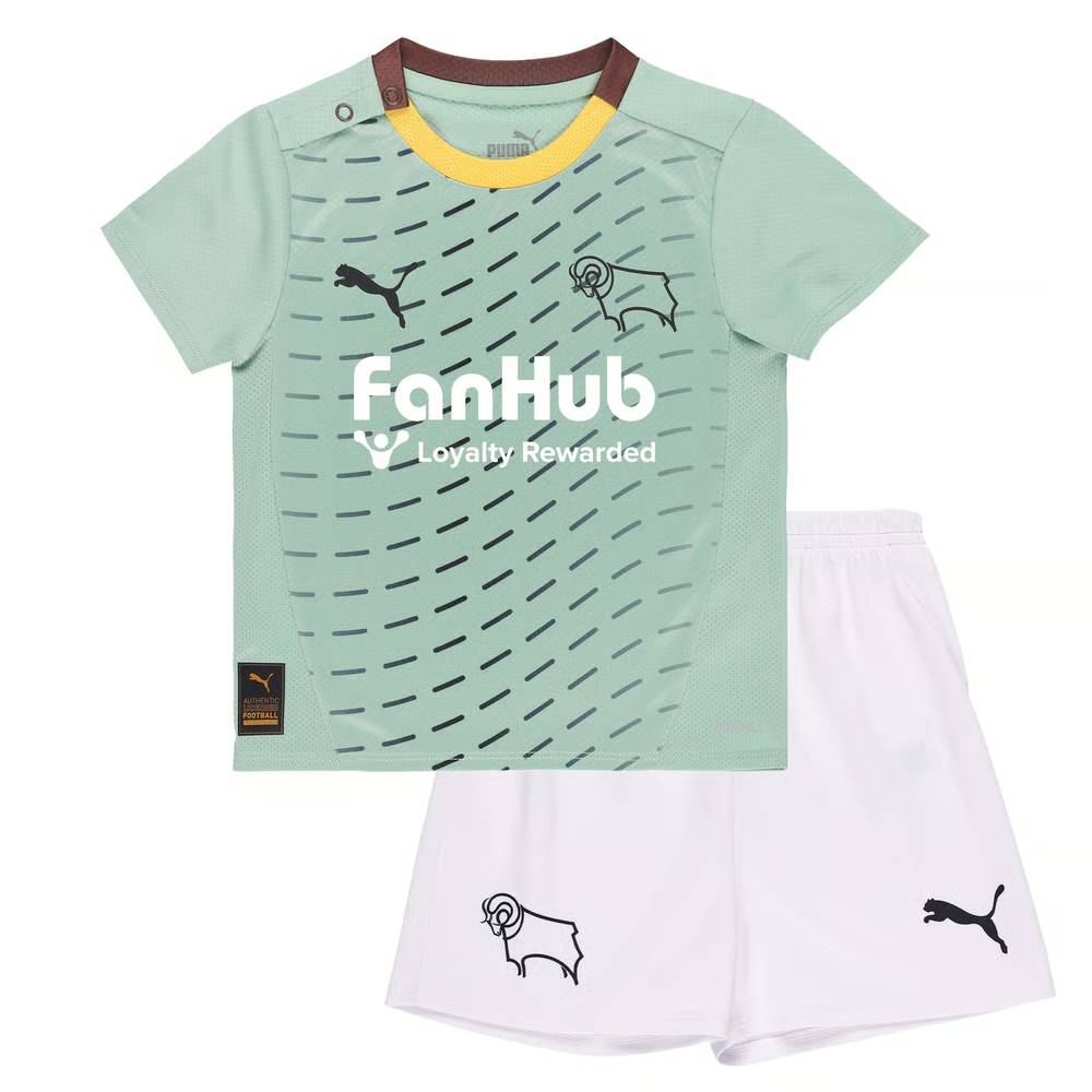 Kind Derby County 2024/25 Auswärtskit