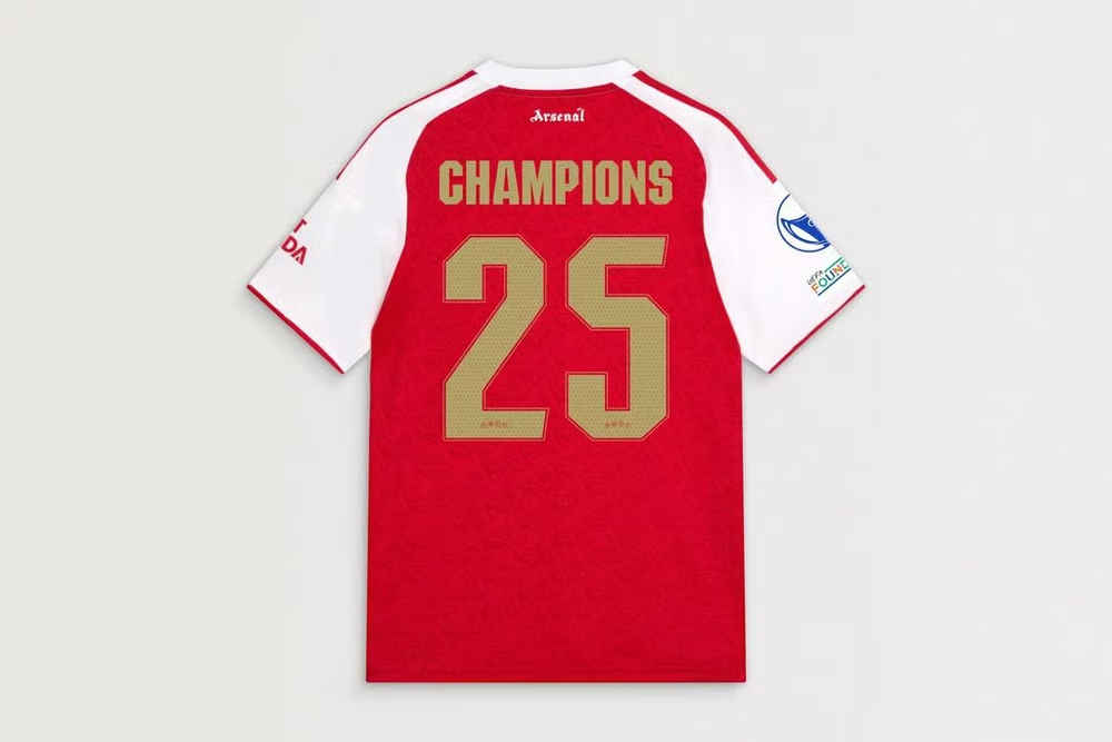 Kinder Arsenal 2025/26 Heim UWCL Champions Set